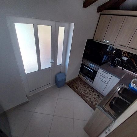 Guest House Ilir Berat Exterior foto
