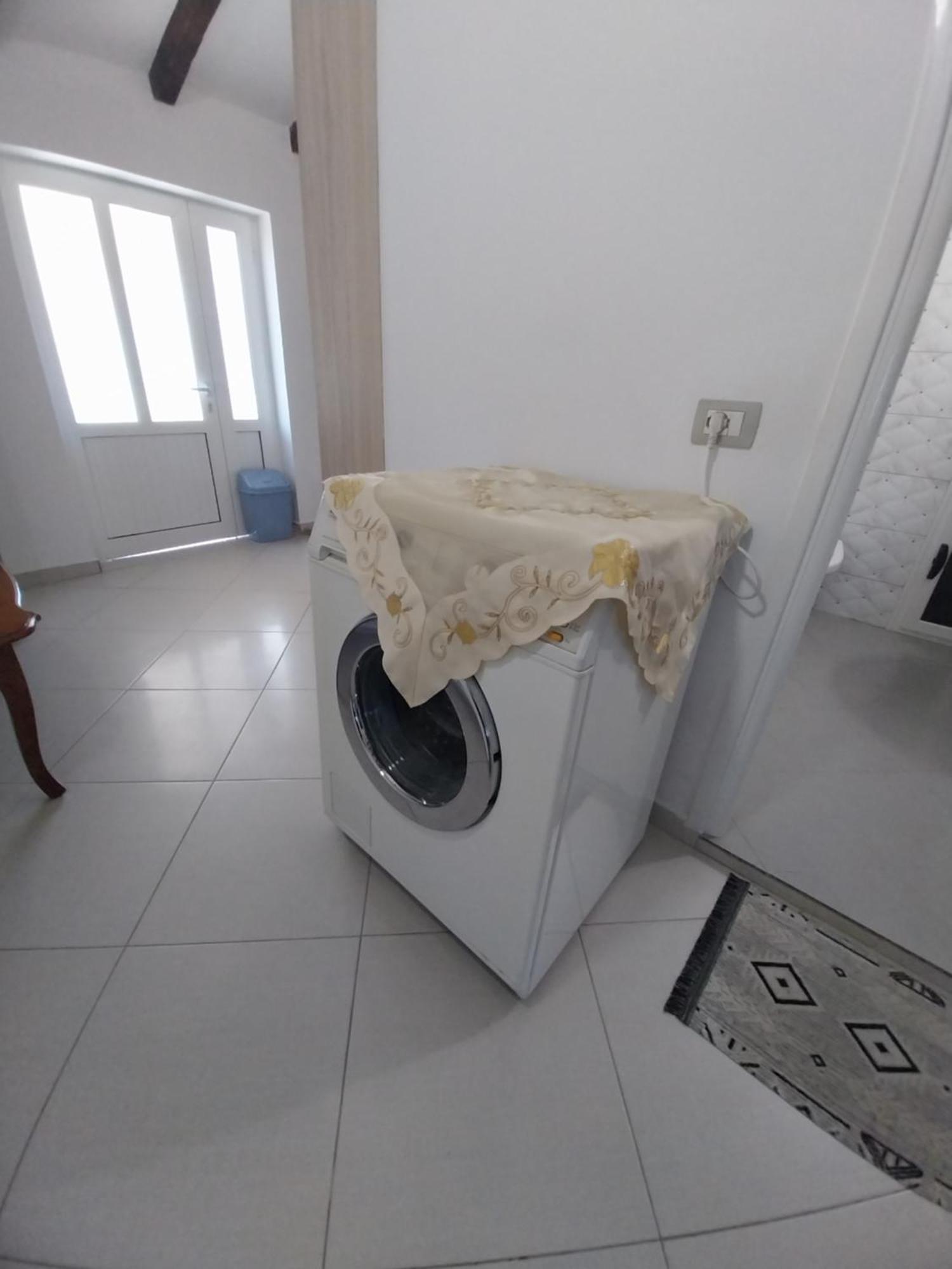 Guest House Ilir Berat Exterior foto